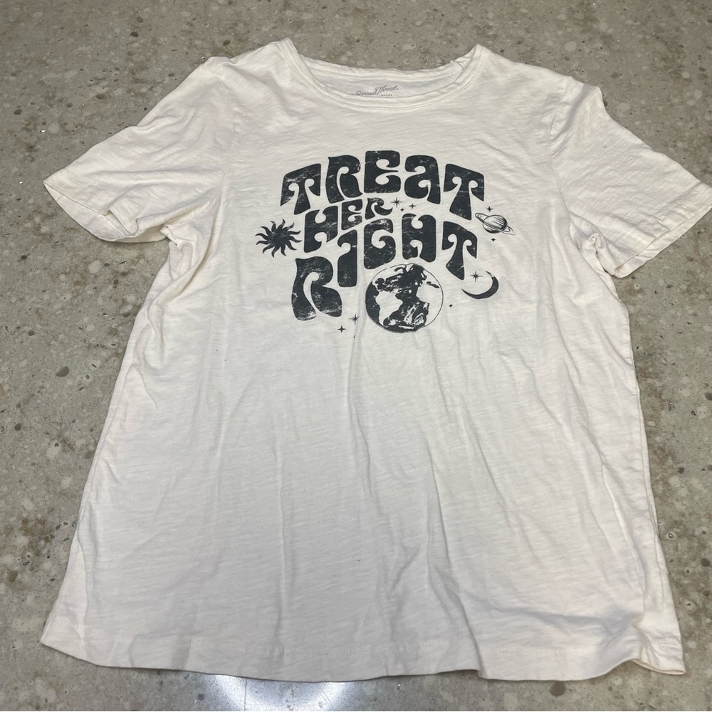 Universal Thread Cream Tee - Picture 3 of 5